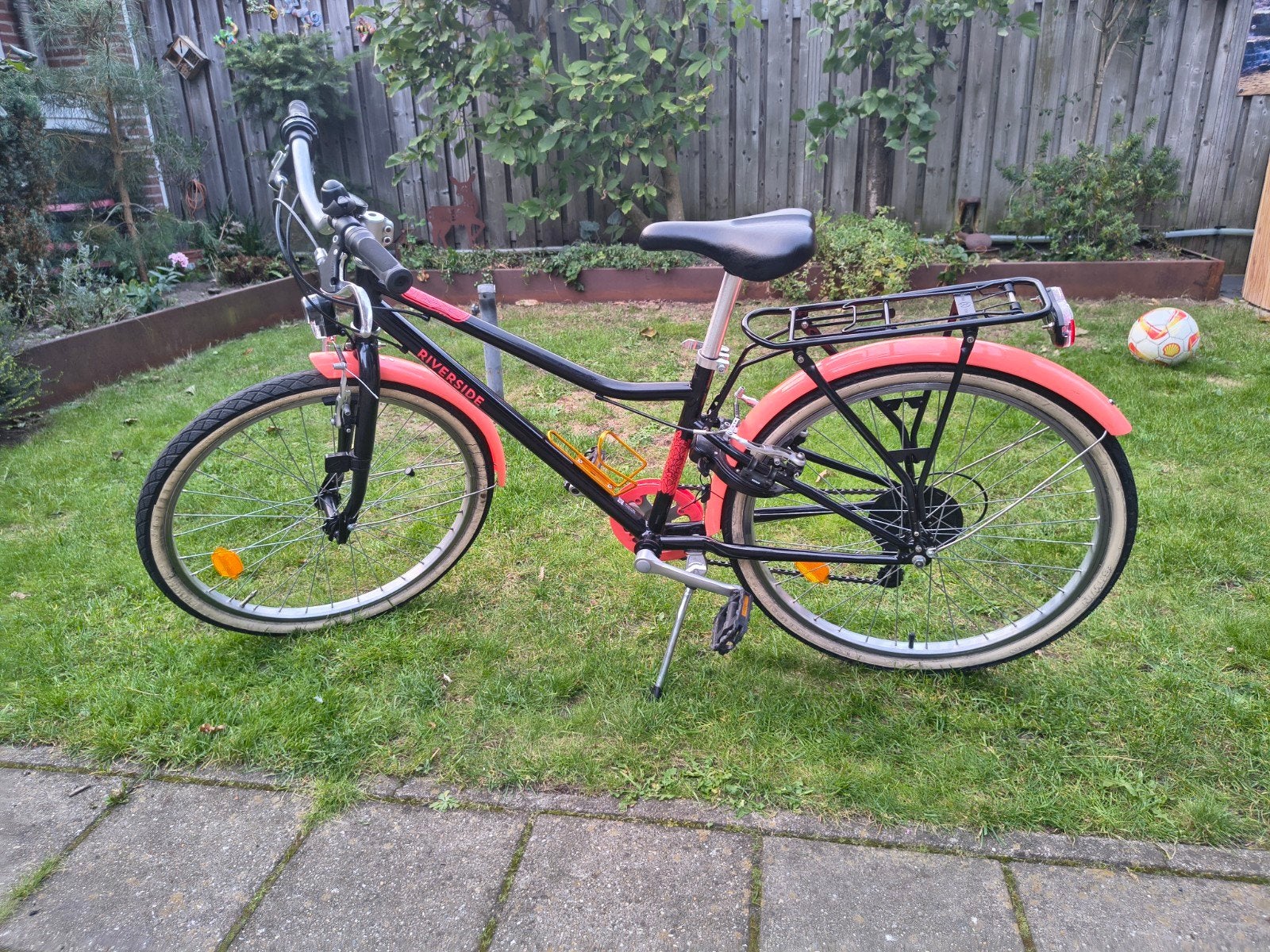riverside meisjes fiets 24 inch met 6 versnellingen, Fietsen en Brommers, Ophalen, Zo goed als nieuw, Velgrem, Riverside