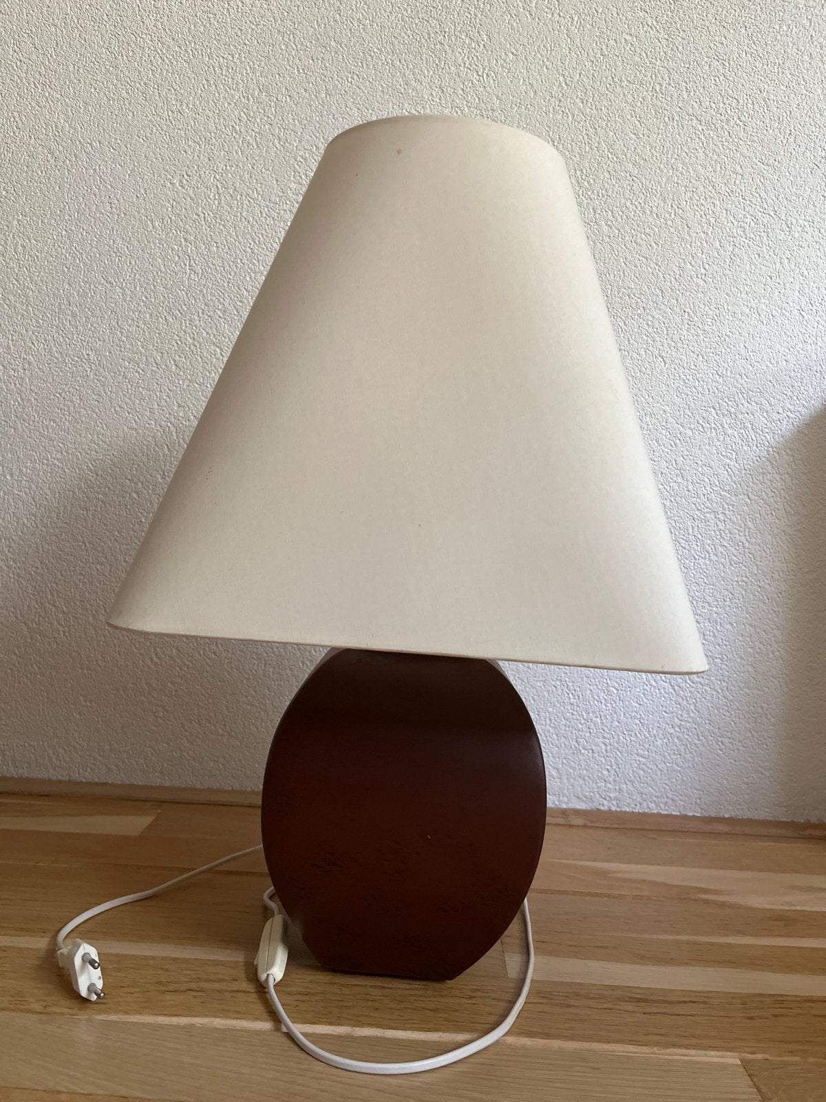 Vintage lamp met voet van keramiek en crèmekleurige kap, Ophalen, Met schakelaar, Gebruikt, Overige merken