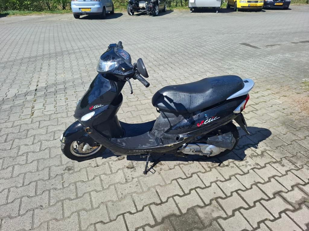 Scooter / Brommer - Werkt prima, lichte schade, Ophalen of Verzenden