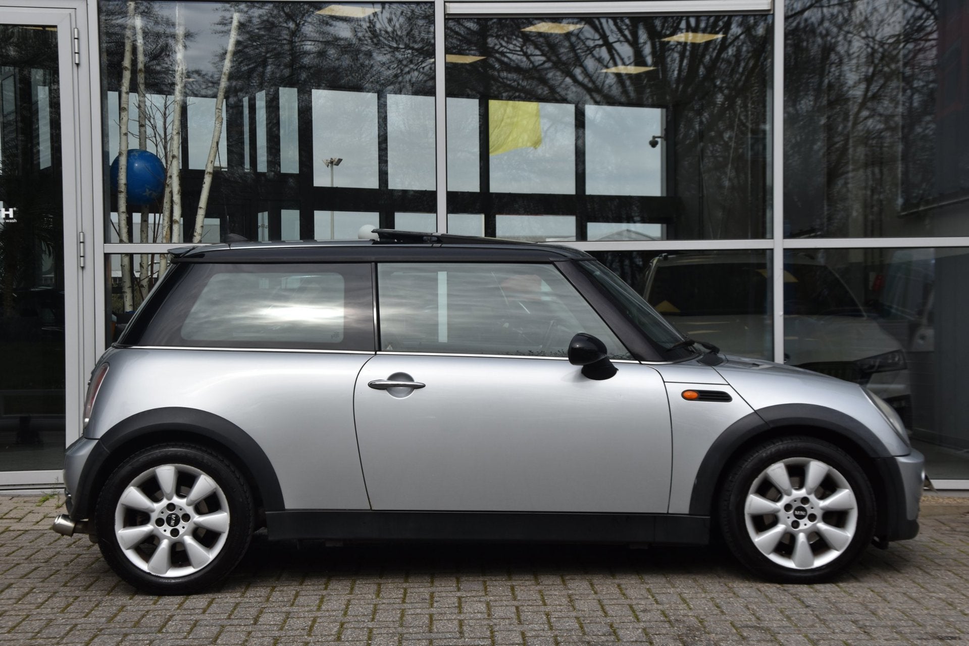 Mini Mini 1.6 Cooper Chili Airco Elek. Ramen Pano.dak Apk Lm, Auto's, Mini, Voorwielaandrijving, Gebruikt, Zwart, 4 cilinders