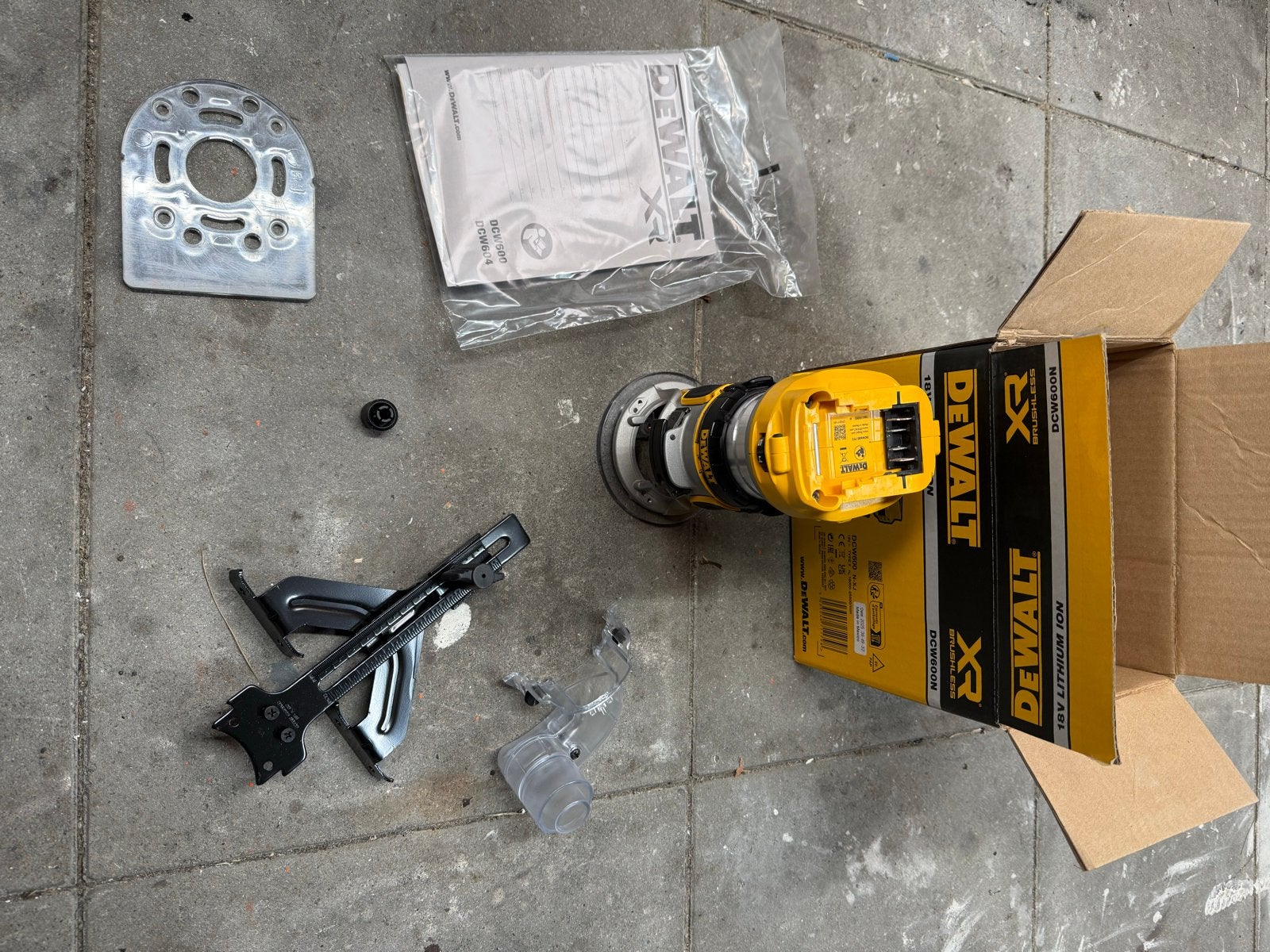 DeWalt Bovenfrees Brushless DCW600N - zo goed als nieuw, Ophalen of Verzenden, Nieuw, Accu, Bovenfrees