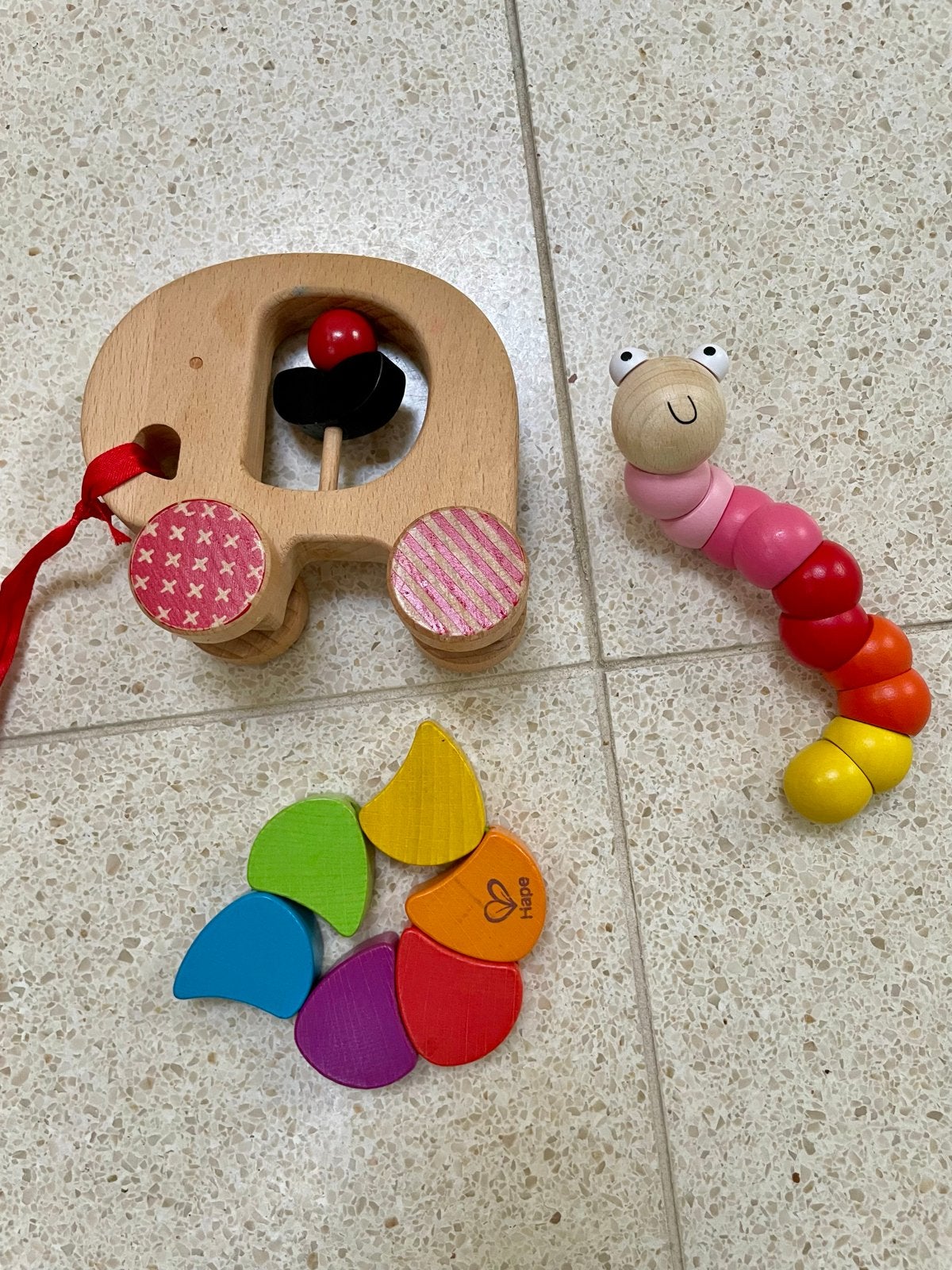 Houten speelgoed set: olifant, rups en puzzel, Ophalen of Verzenden, Gebruikt, Overige typen, Met geluid