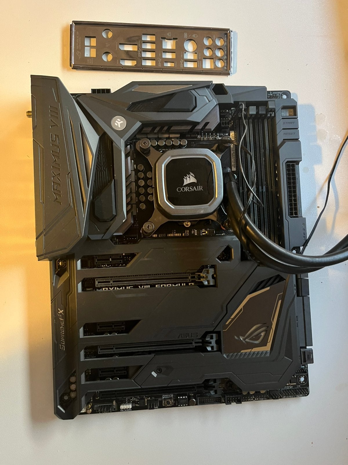 ASUS ROG Maximus VIII Formula + i5-7600K + Waterkoeling, Ophalen of Verzenden, Gebruikt, DDR4
