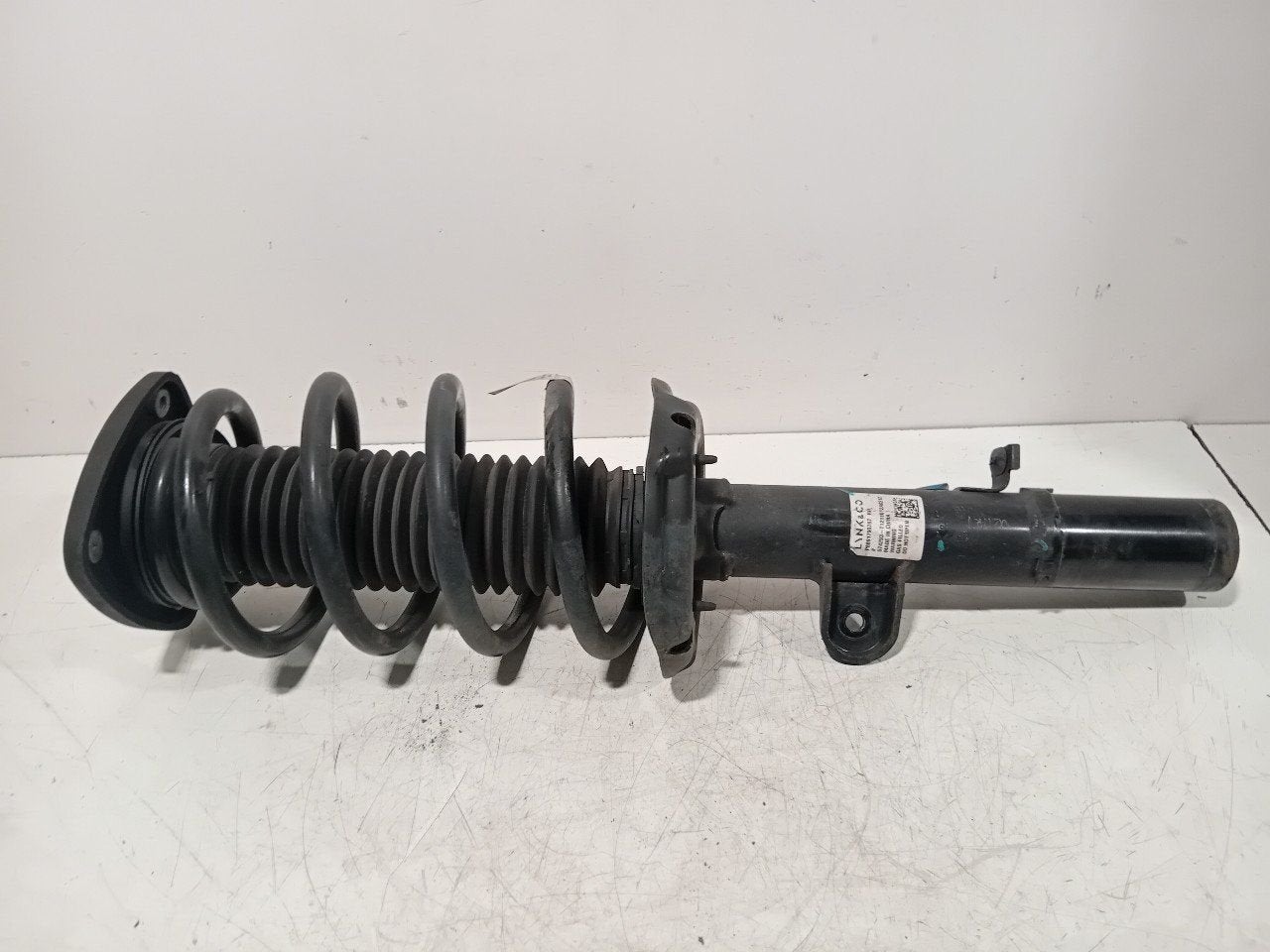 Veerpoot rechts voor Lynk & Co 01, Onderdelen@venauto.nl, Van der Ven Autorecycling B.V., Gebruikt, Ettenseweg 76, 4706 PB Roosendaal, The Netherlands