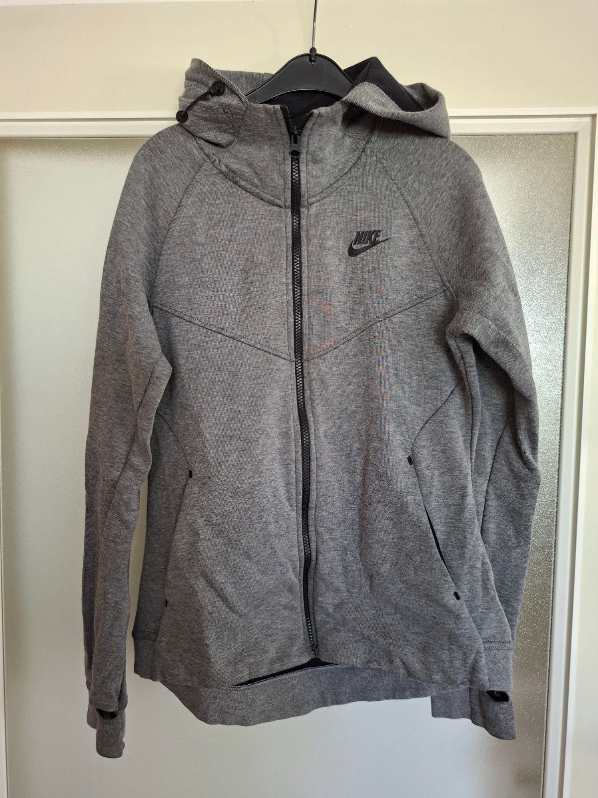 Nike Tech Fleece Hoodie Grijs Maat M, Nike, Zo goed als nieuw, Grijs, Ophalen