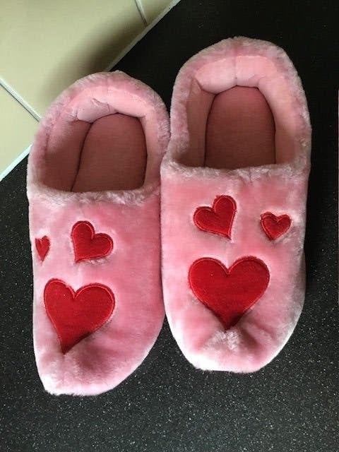 warme & zachte ‘klomp’sloffen met profiel, mt 40, i.g.st, Ophalen of Verzenden, Zo goed als nieuw, Roze, Pantoffels of Sloffen