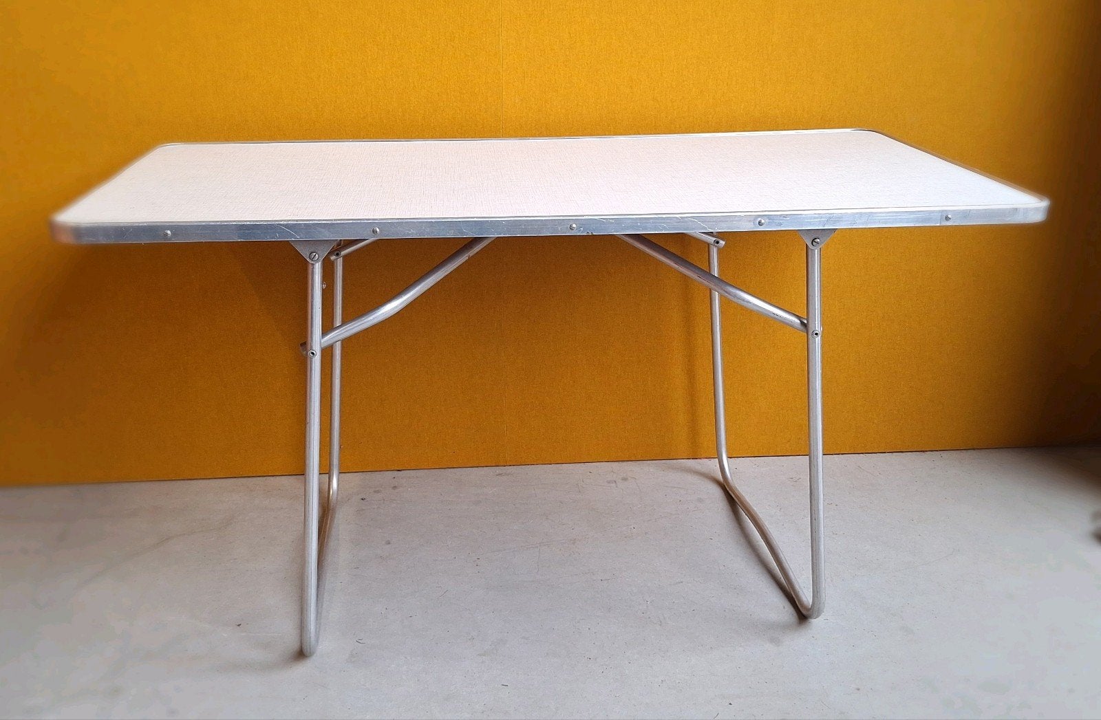 Vintage camping tafel, klaptafel met formica blad, tafeltje, Gebruikt, Campingtafel, Vintage, Ophalen of Verzenden