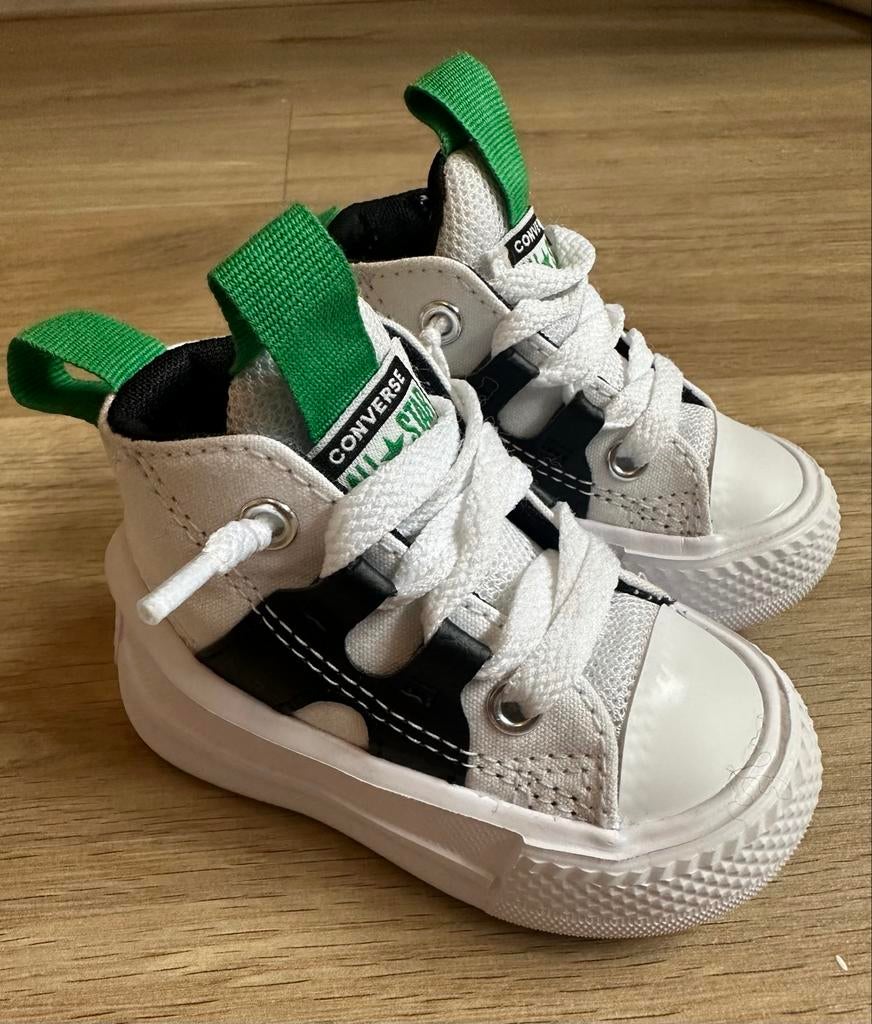 Converse - Chuck Taylor All Star Ultra Mid I wit | maat 18, Jongen of Meisje, Schoenen, Ophalen of Verzenden, Zo goed als nieuw