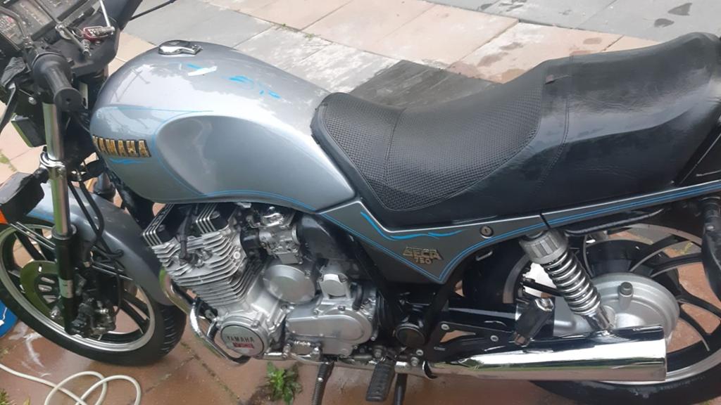 Tank gezocht xj750 sega, Motoren, Onderdelen | Yamaha, Ophalen of Verzenden