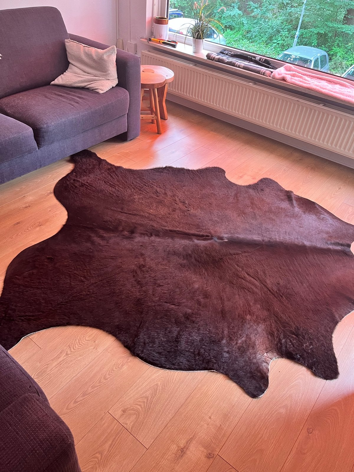 Nieuw! Prachtig donkerbruin koeienhuid vloerkleed, Ophalen, 100 tot 150 cm, Bruin, Nieuw
