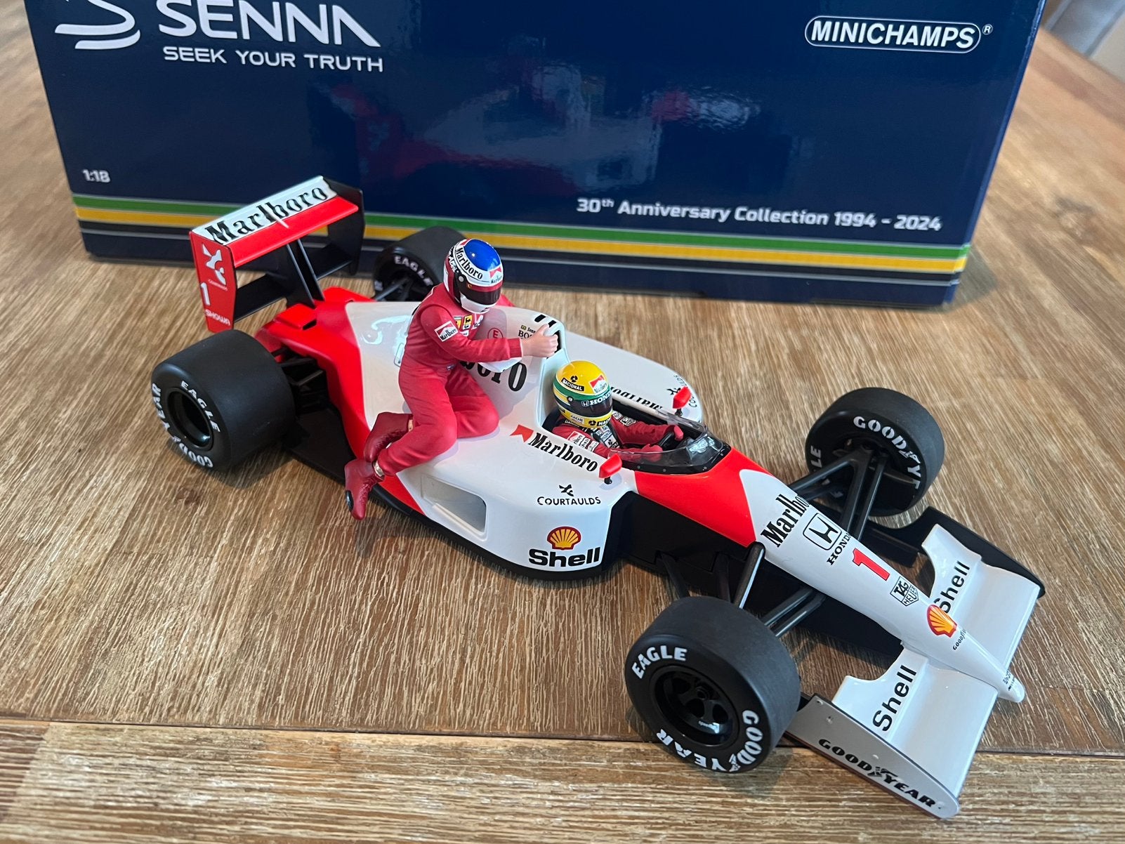 Ayrton Senna Mclaren Honda MP4/6 taxi Alesi 1:18, Ophalen of Verzenden, Zo goed als nieuw, Overige merken