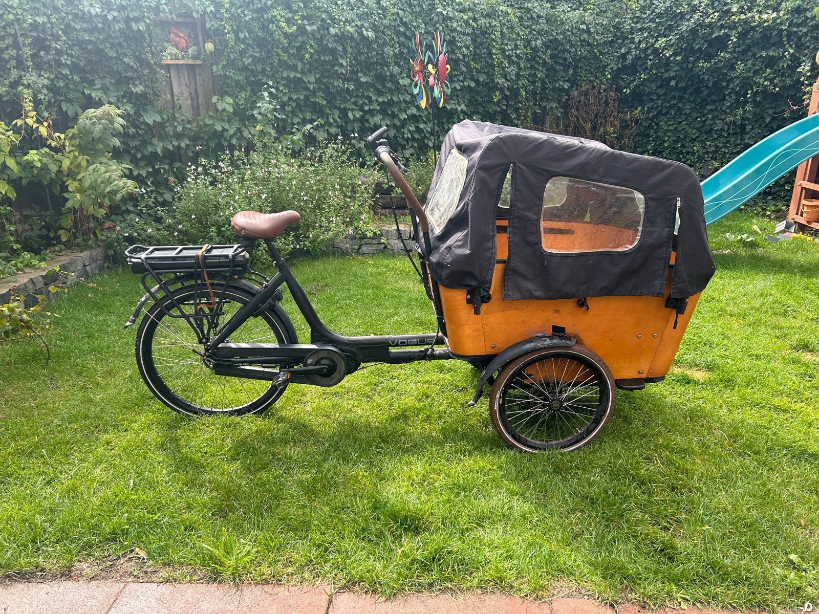 Vogue Carry 3 elektrische bakfiets, Fietsen en Brommers, Overige merken, 4 kinderen of meer, Gebruikt, Ophalen of Verzenden