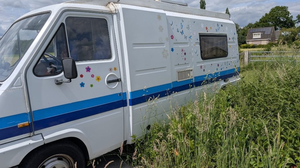 Camper RENAULT T35D.2, uit juli 1990, Tot en met 2, Particulier, Koelkast, 5 tot 6 meter