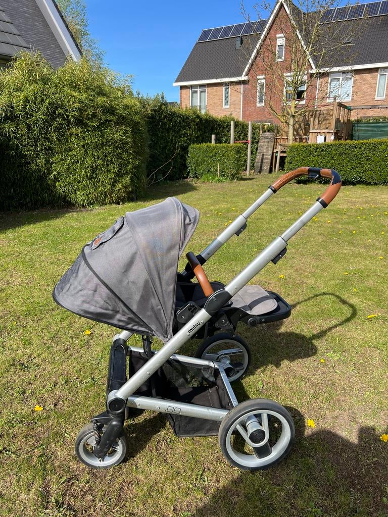 Mutsy Igo kinderwagen - Grijs, Gebruikt, Verstelbare duwstang, Mutsy, Ophalen
