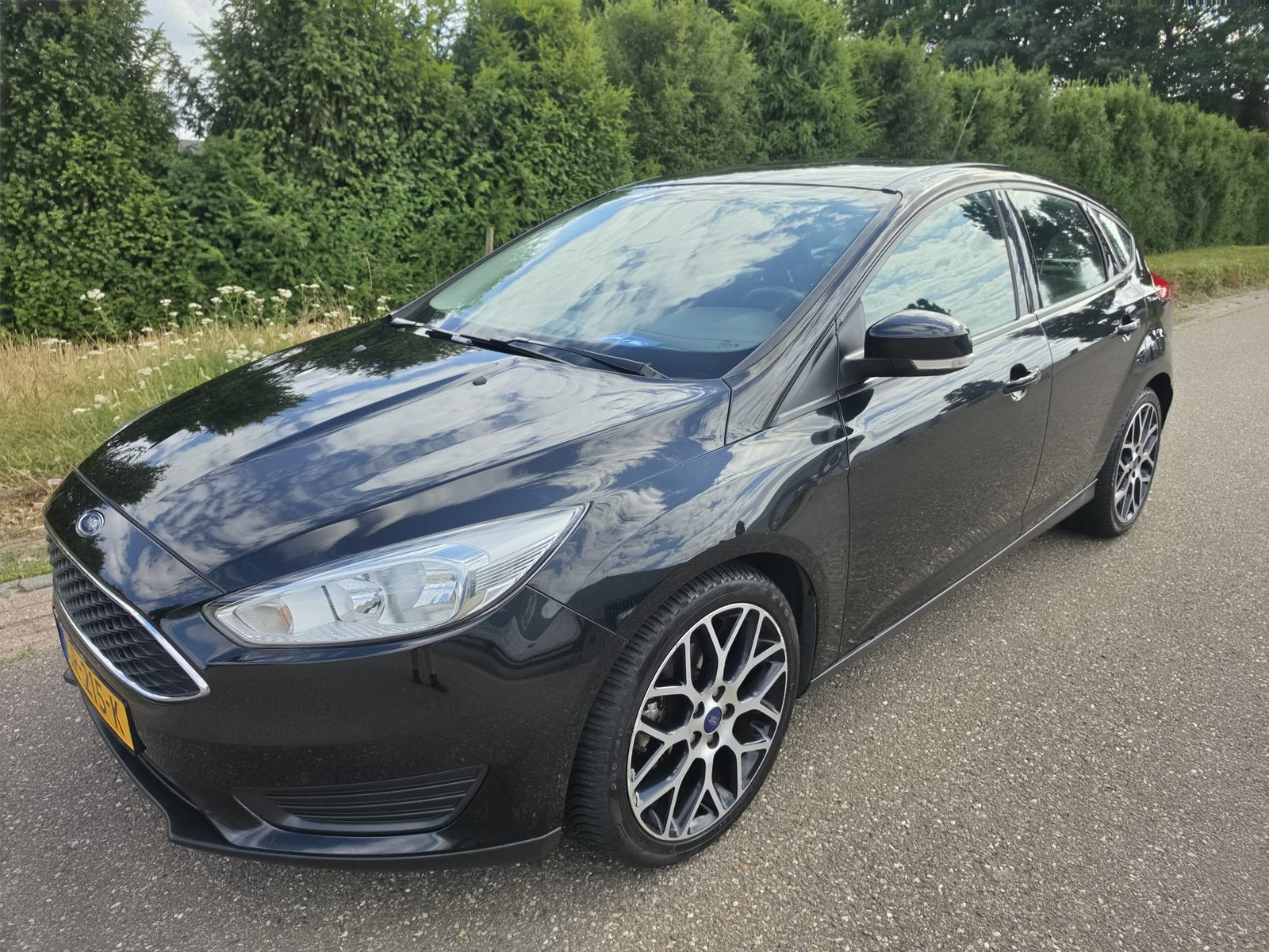 Nette Ford Focus 1.0 Ecoboost 74KW 5D 2015 Zwart, 635 kg, 100 pk, Zwart, Handgeschakeld