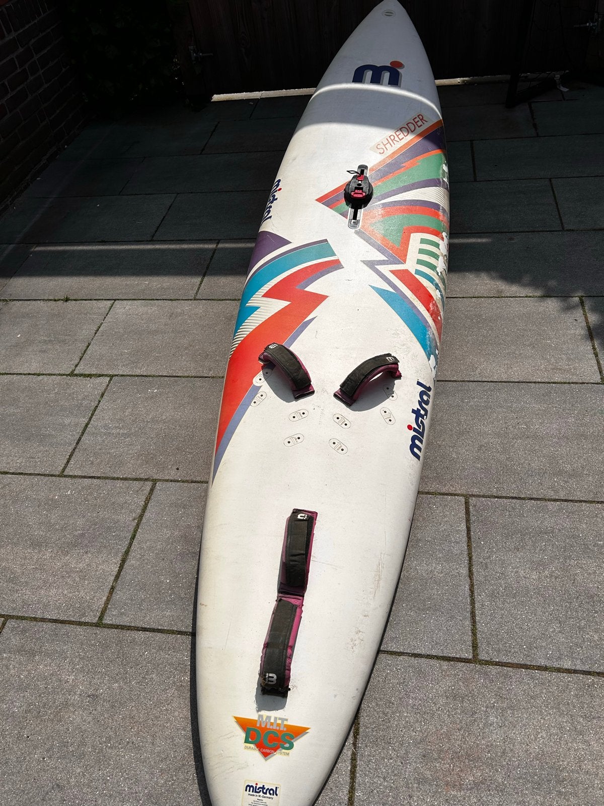 Mistral Shredder 298 met vin en mastvoet, Watersport en Boten, Windsurfen, Ophalen, Gebruikt, Met mastvoet, Plank