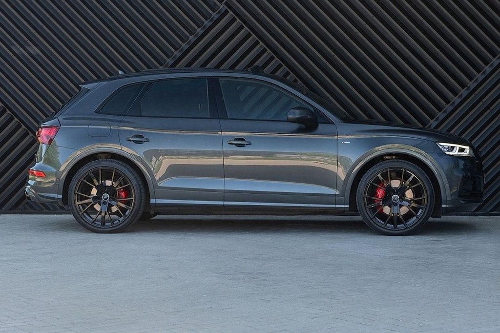 Audi SQ5 3.0 TFSI Quattro ACC Pano Luchtv. Massage RSseats H, Automaat, 12 maanden, Gebruikt, 2995 cc