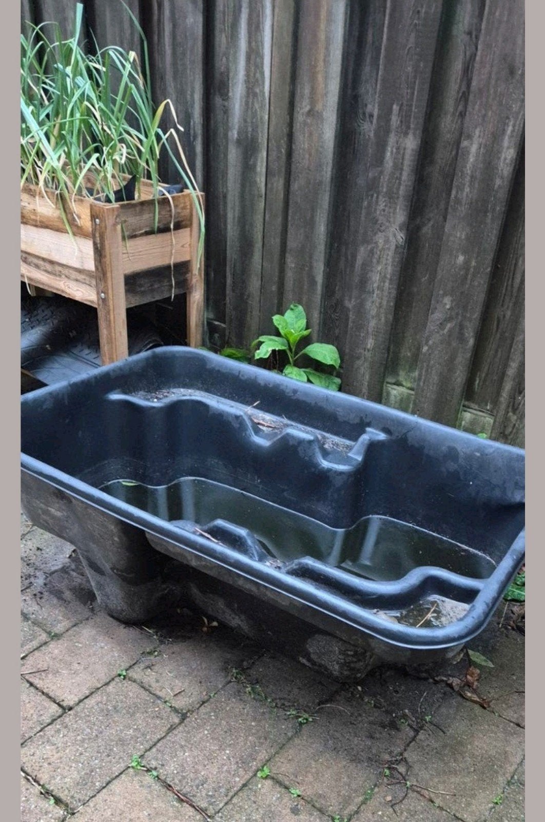 Prachtige rechthoekige vijverbak 120 x 80 cm plantenrand, Ophalen of Verzenden, Zo goed als nieuw