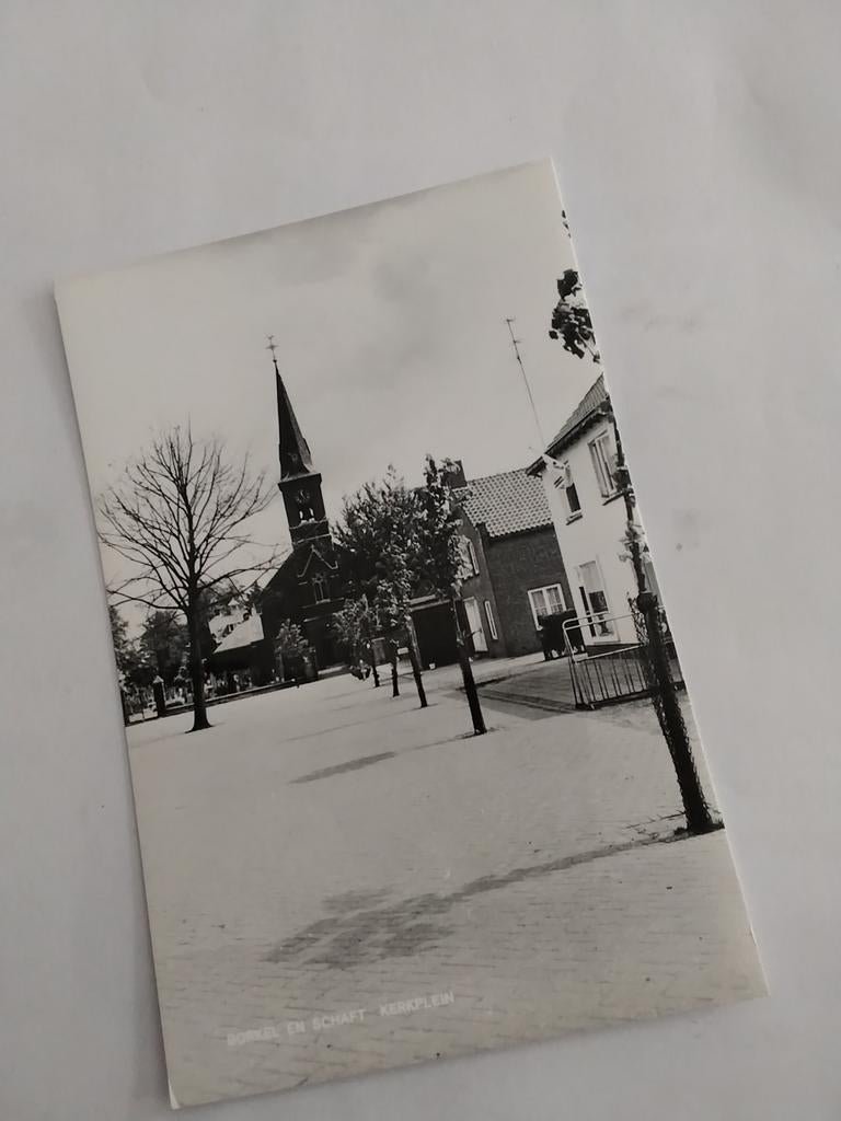 BORKEL EN SCHAFT. KERKPLEIN, Ophalen of Verzenden, Voor 1920, Zuid-Holland