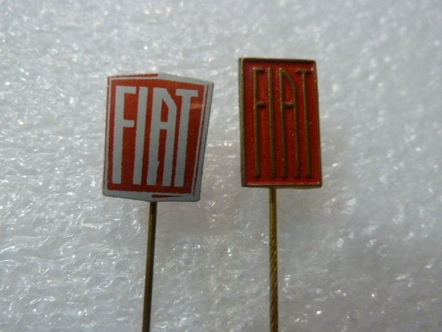 Vintage Fiat Speldjes - Set van 2, Ophalen of Verzenden, Gebruikt, Merk, Speldje of Pin