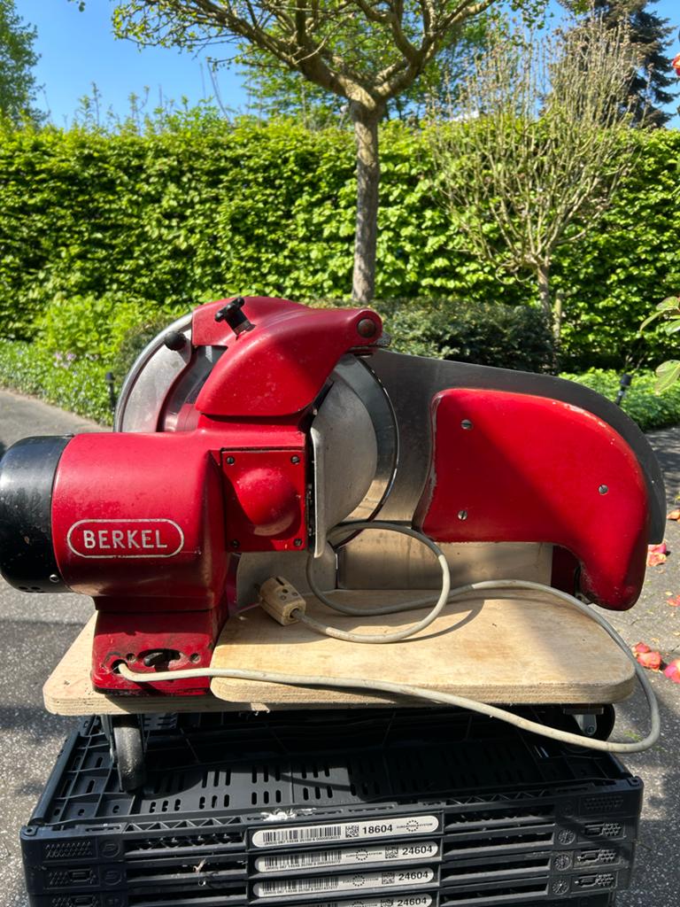 Berkel snijmachine type 114 - Vintage rood, Antiek en Kunst, Ophalen