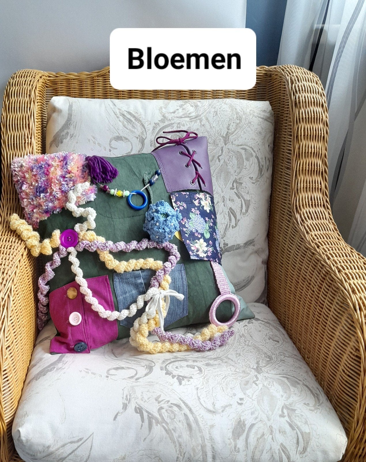 Friemelkussen-Snoezelkussen-Voelkussen-Sensorisch kussen, Diversen, Ophalen of Verzenden, Zo goed als nieuw