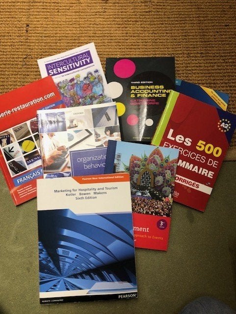Boeken studie Hogere Hotelschool , als nieuw . alles in 1 ko, Ophalen of Verzenden, Beta, Zo goed als nieuw, HBO