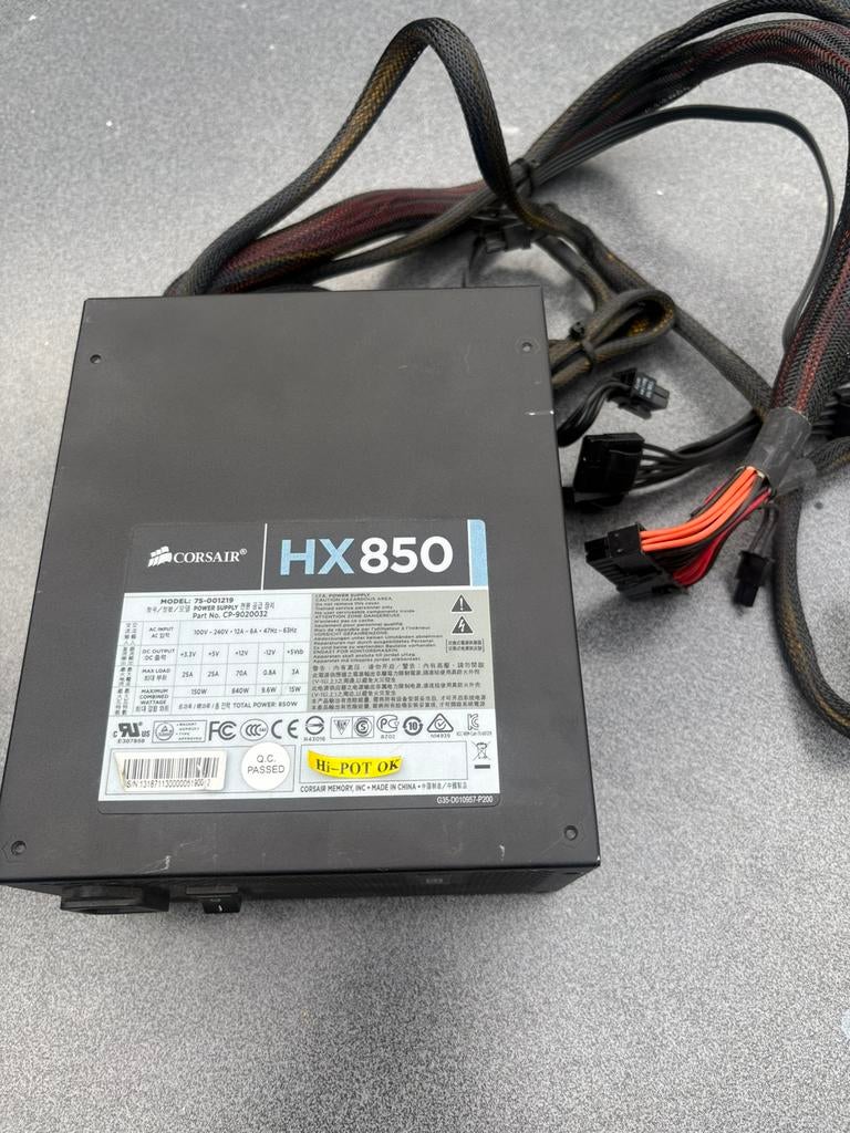 Computer voeding Corsair HX850, Computers en Software, Interne voedingen, Ophalen of Verzenden, Zo goed als nieuw