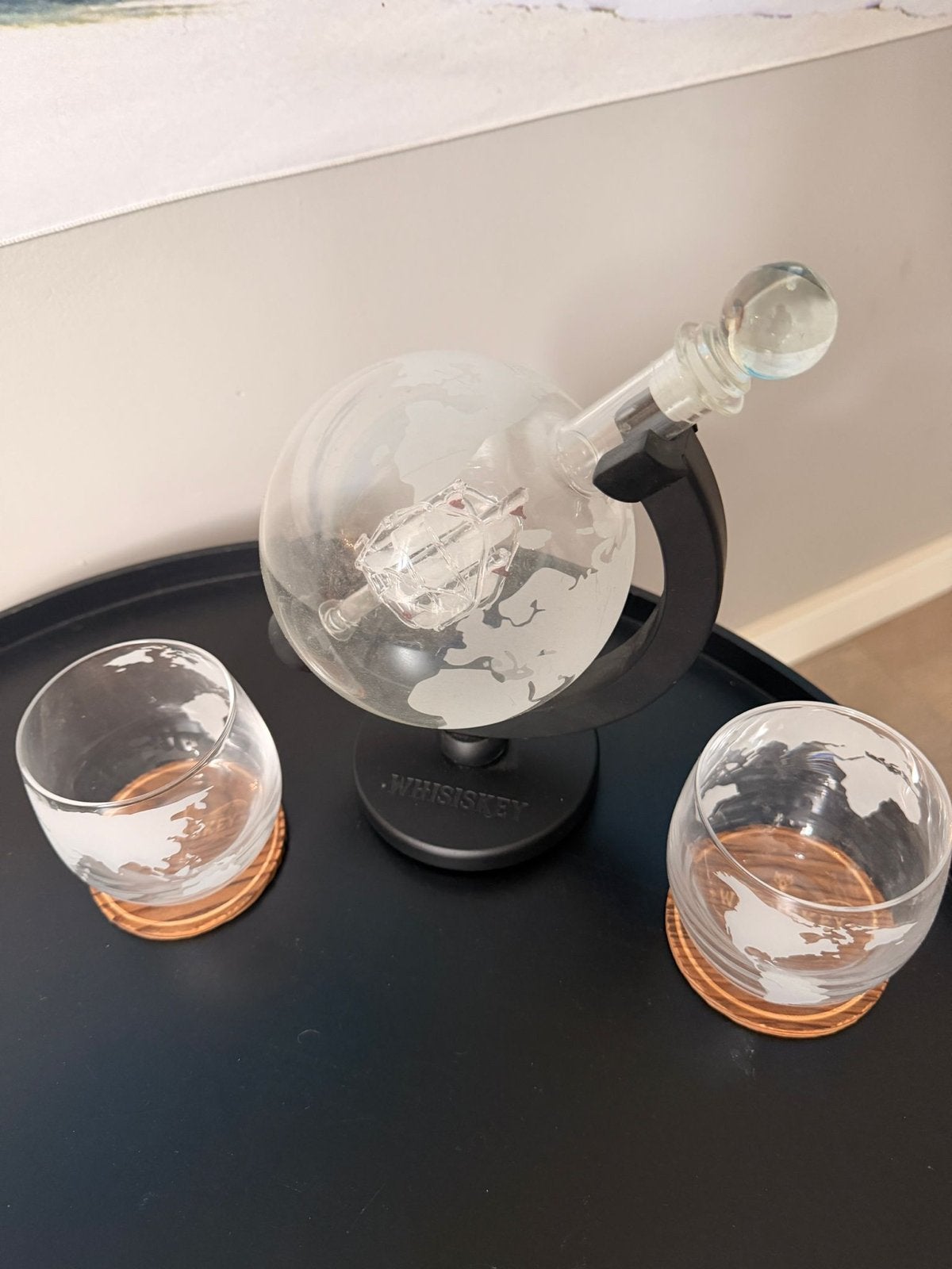 Whiskey Karaf Set - Wereldbol Design met Glazen, Ophalen of Verzenden, Zo goed als nieuw, Glas, Modern