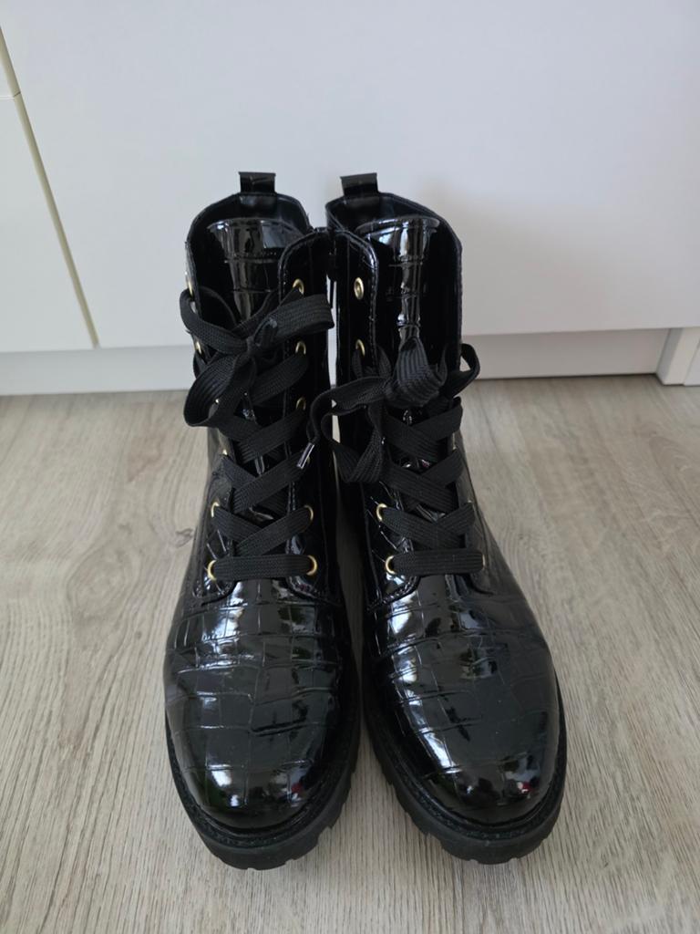 Remonte lak laarsjes maat 43, Kleding | Dames, Schoenen, Zwart, Lage of Enkellaarzen, Remonte, Ophalen of Verzenden