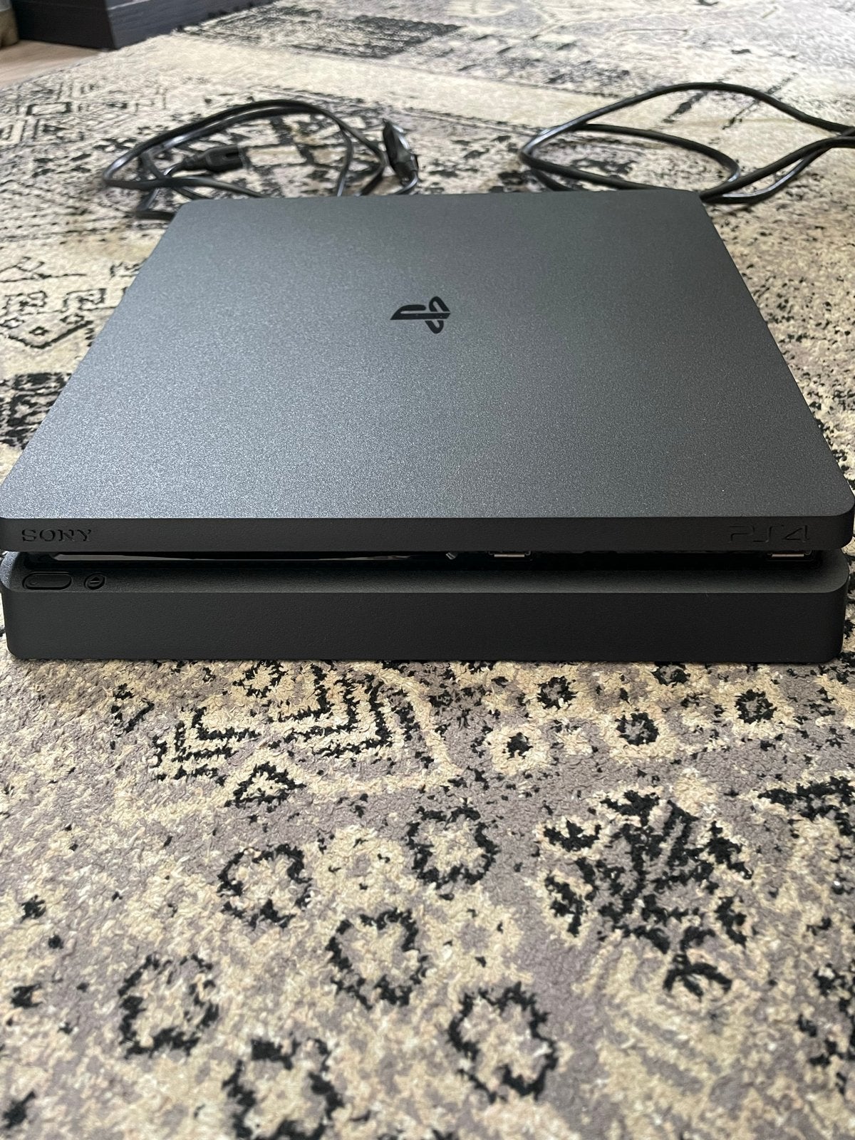 PlayStation 4 Slim met controller en kabels, Spelcomputers en Games, Spelcomputers | Sony PlayStation 4, 500 GB, Ophalen of Verzenden