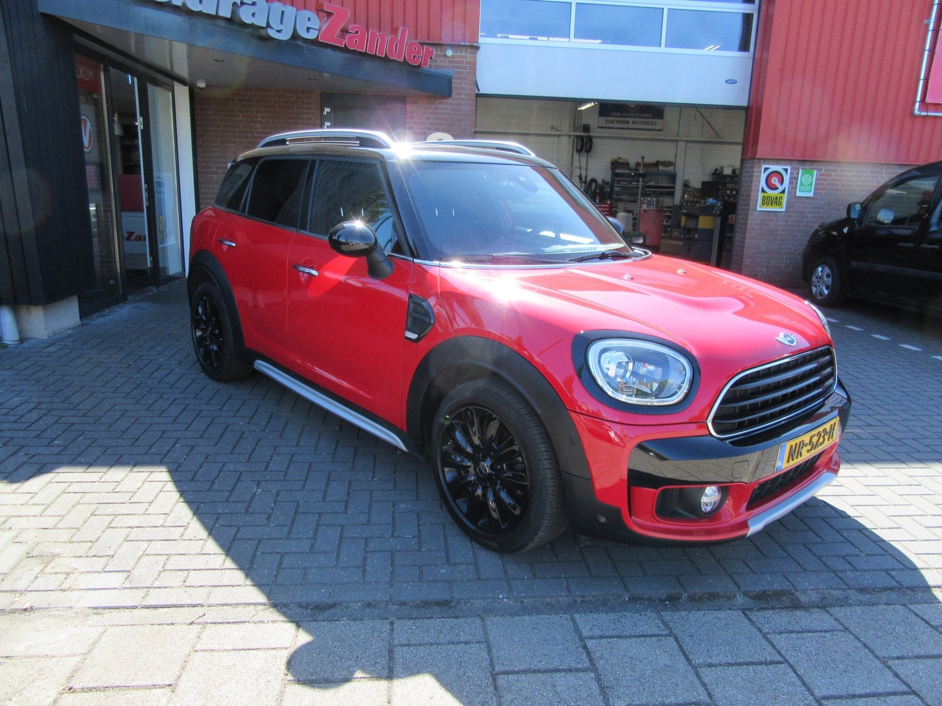 Mini Countryman 1.5 Cooper Chili met Panoramadak, Auto's, Mini, Voorwielaandrijving, Gebruikt, Countryman, 715 kg