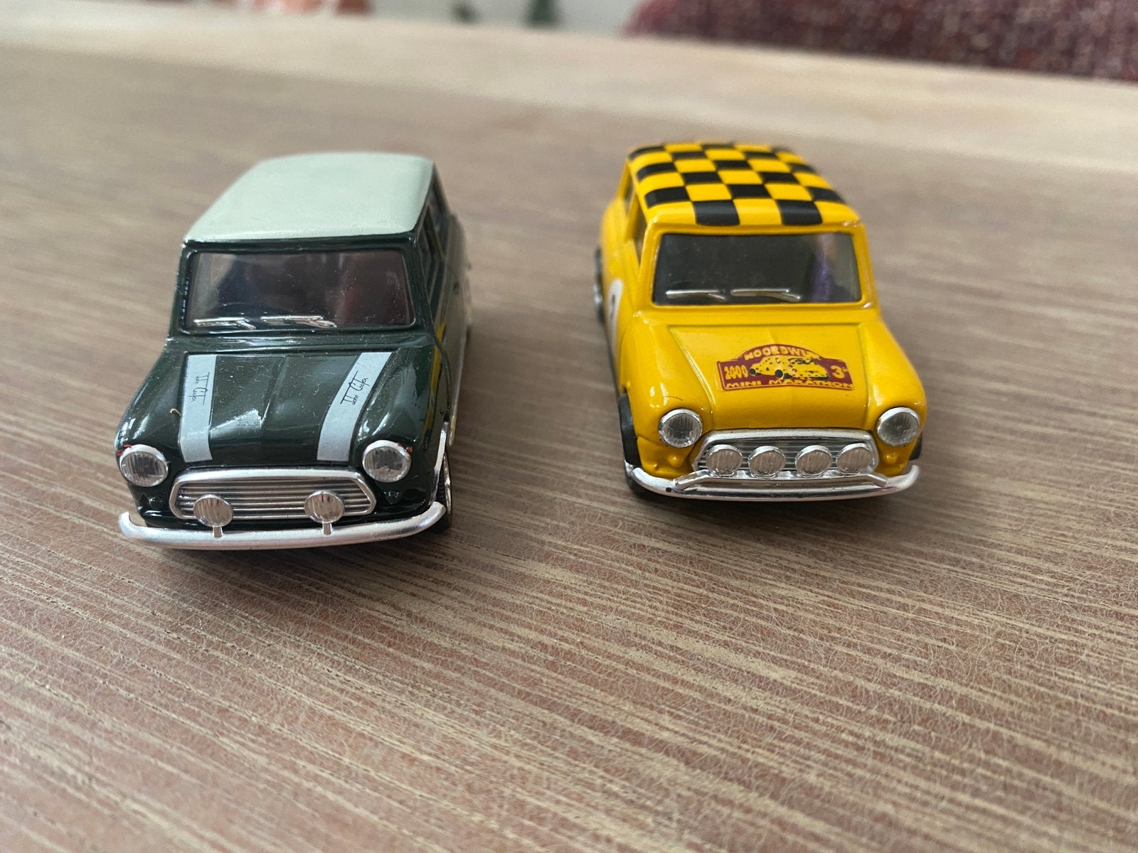 2x Solido Mini Cooper 1:43 – Noordwijk Mini Marathon 2000 #3, Ophalen of Verzenden, Zo goed als nieuw, Auto, Solido