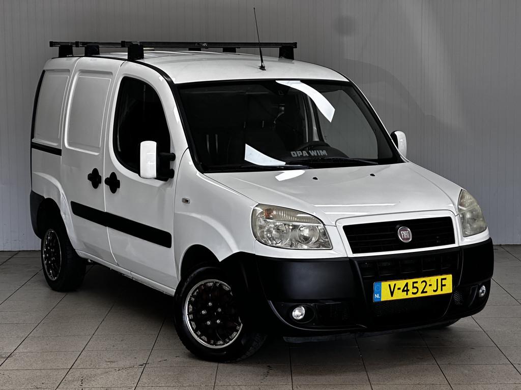 Fiat Doblò 1.4 SX HD MARGE!/ D-Riem verv: 170.000 KM!/ Zij-, Auto's, Bestelauto's, Stof, Gebruikt, Zwart, 4 cilinders