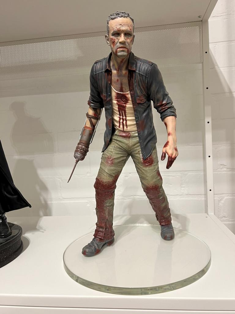 Sideshow Walking Dead Zombie Merle Statue, Ophalen of Verzenden, Zo goed als nieuw, Film, Beeldje, Replica of Model