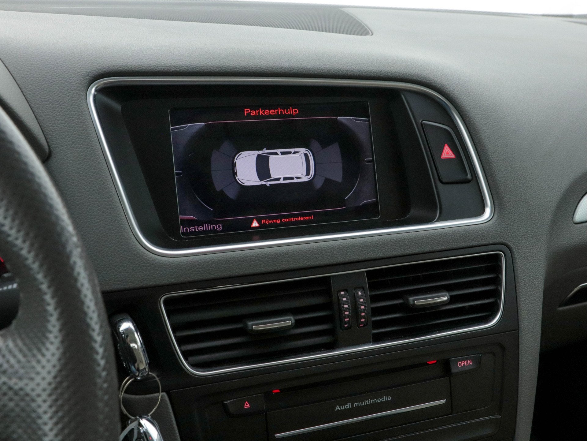Foto 17 van Audi Q5 2.0 TFSI Quattro Pro Line (️MECHATRONIC DEFECT)