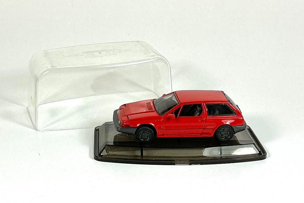 Volvo 480 ES 1986 Auto Pilen 1:43 diecast MINT in doos, Hobby en Vrije tijd, Modelauto's | 1:43, Ophalen of Verzenden, Zo goed als nieuw