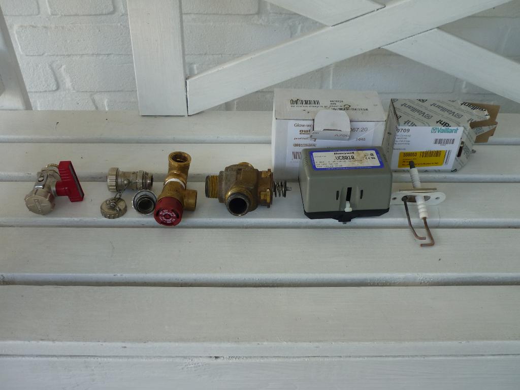 Te Koop Vaillant combiketel onderdelen, 30 tot 80 cm, Hoog rendement (Hr), Cv-ketel of Combi-ketel, Minder dan 60 cm