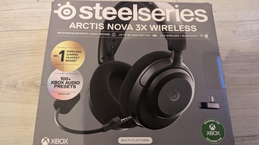 Steelseries Arctis Nova 3x Wireless - Zo goed als nieuw!, Ophalen of Verzenden, Zo goed als nieuw