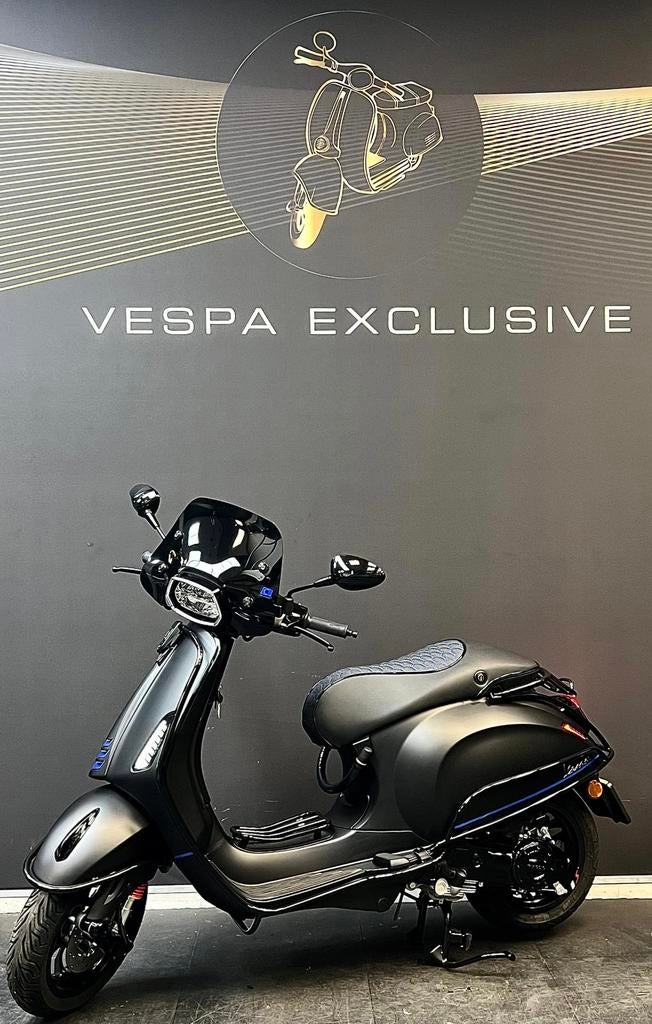 VESPA SPRINT S NIEUW Vol optie 2026  MAT ZWART  Blue Detail, Fietsen en Brommers, Nieuw, Ophalen of Verzenden, Vespa