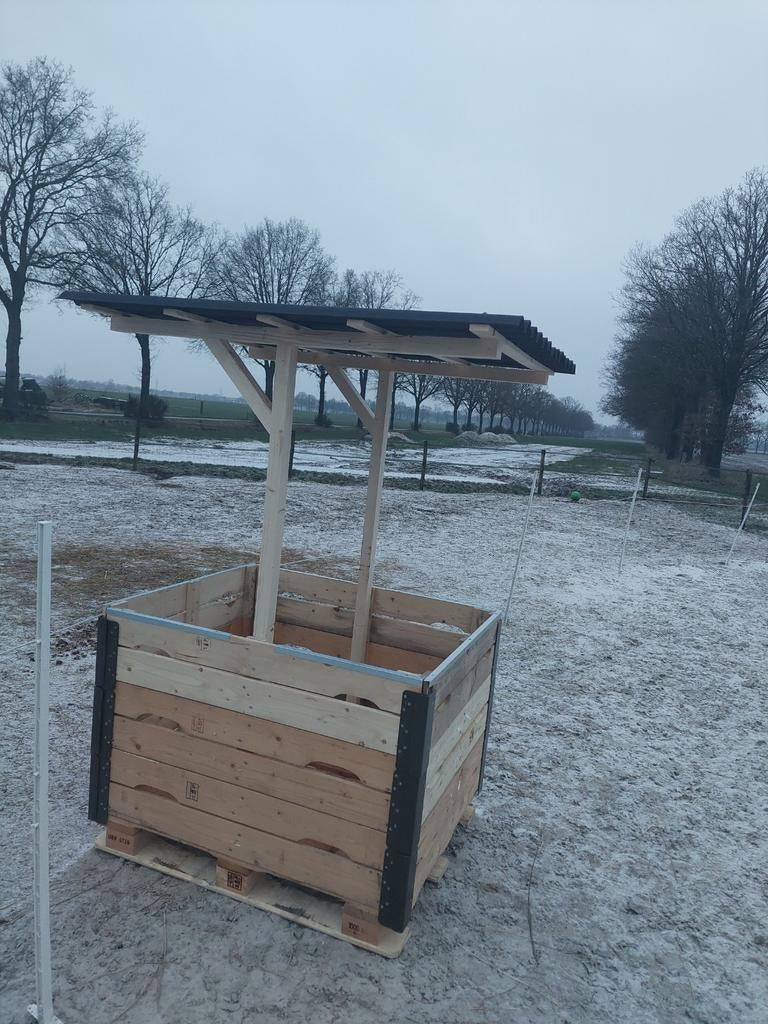 Nieuw hooihuisje /slowfeeder, Dieren en Toebehoren, Stalling en Weidegang