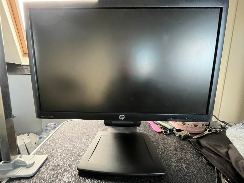 HP Compaq LA2306x Monitor, Ophalen of Verzenden, Gebruikt, VGA, In hoogte verstelbaar
