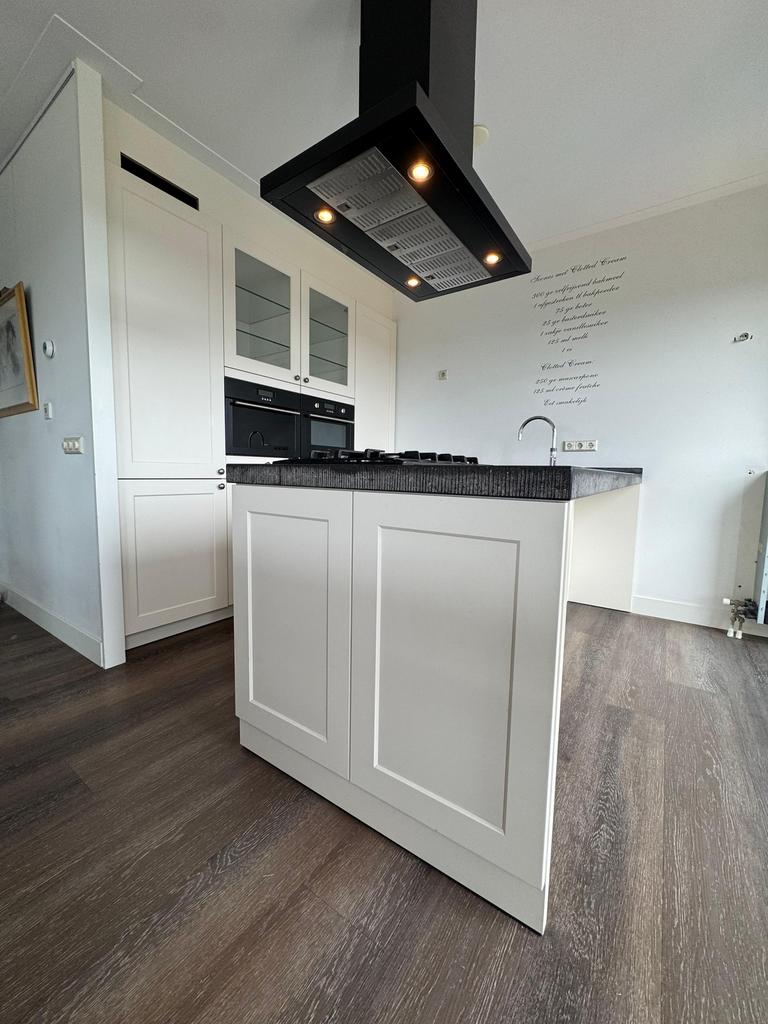 SieMatic Kookeiland + Apparatuur Pelgrim + GEDEMONTEERD, Huis en Inrichting, Graniet of Steen, Ophalen of Verzenden, Zo goed als nieuw