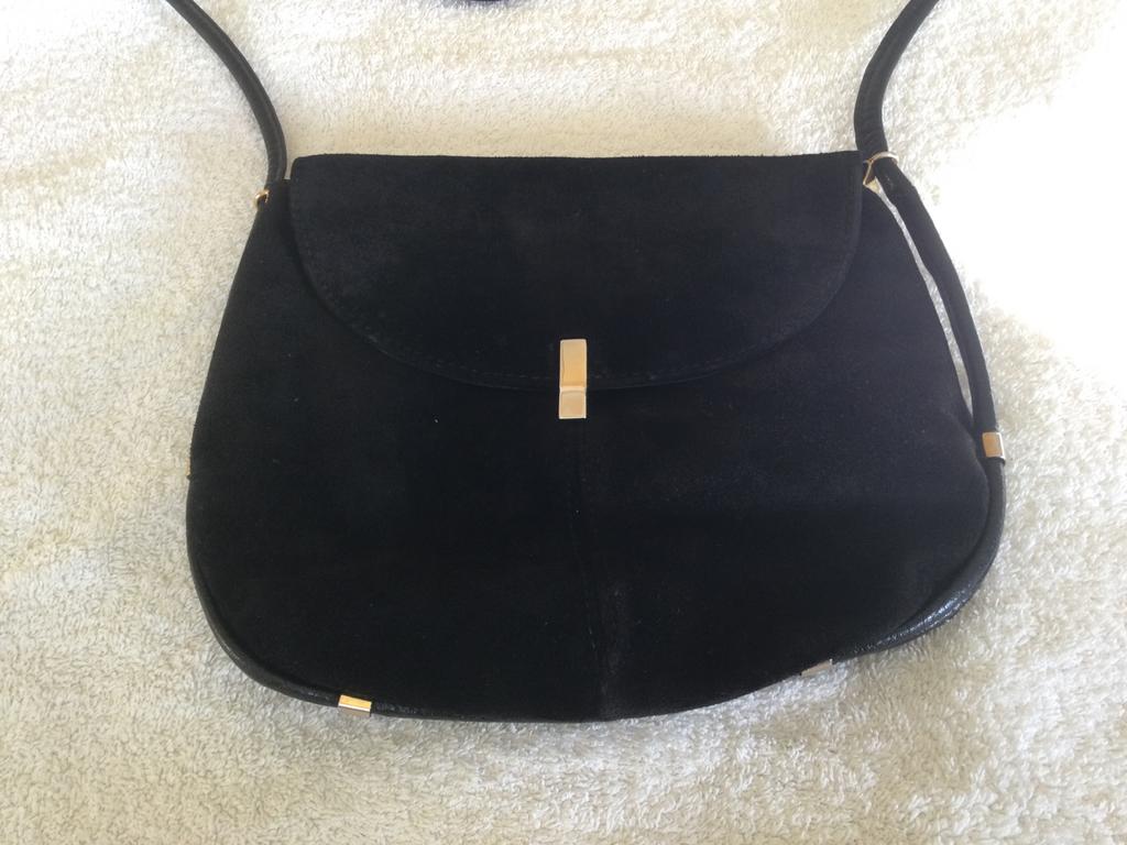 Vintage Suede schoudertasje tas gemerkt Sac Mon Parijs, Sieraden, Tassen en Uiterlijk, Tassen | Damestassen, Ophalen of Verzenden