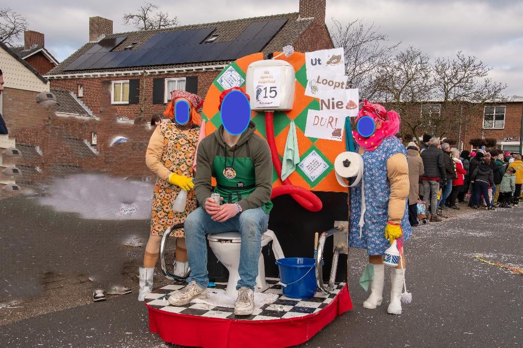 leuke kleine loopgroep "ut loopt niet door", Ophalen, Gedragen, Carnaval, Accessoires