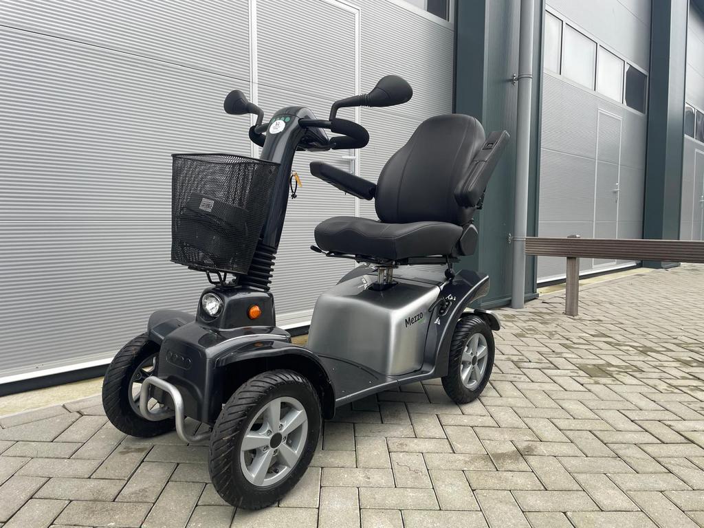 Bijna nieuwe scootmobiel Life&mobility mezzo 4, Life and Mobility, Life, Ophalen of Verzenden, Zo goed als nieuw