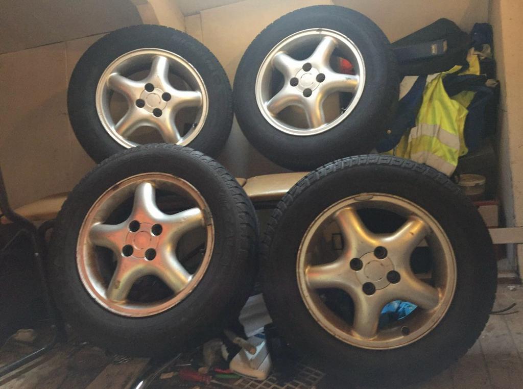 5 Spaak aluminium compleet met buiten banden, Auto diversen, Wieldoppen, Ophalen