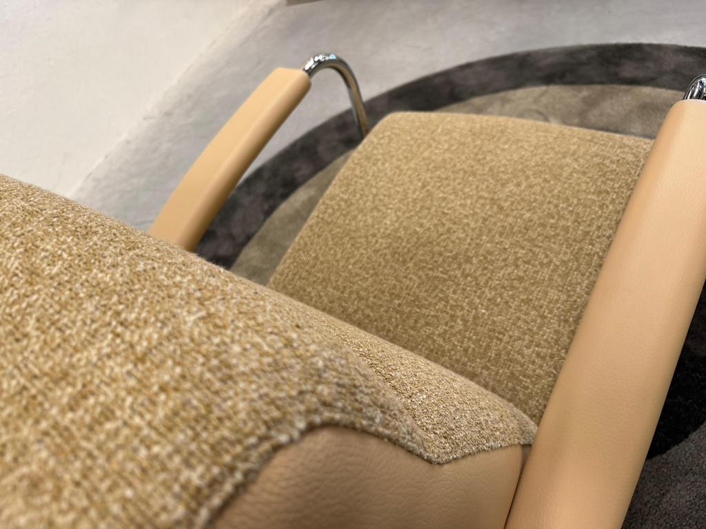 Nieuw Leolux Scylla firm Hoog stof leer zand fauteuil design, Huis en Inrichting, Fauteuils, Ophalen, Leolux, ., Nieuw