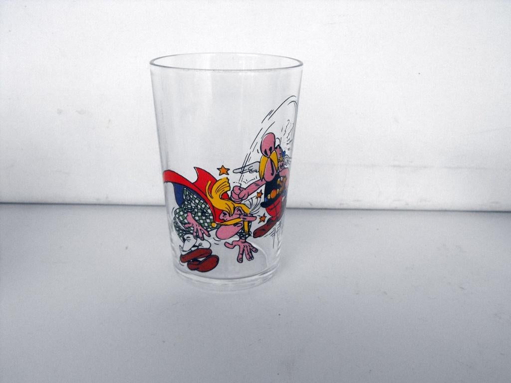 Asterix en Obelix glas 1968 Assurancetourix, Ophalen of Verzenden, Asterix en Obelix, Zo goed als nieuw, Gebruiksvoorwerp