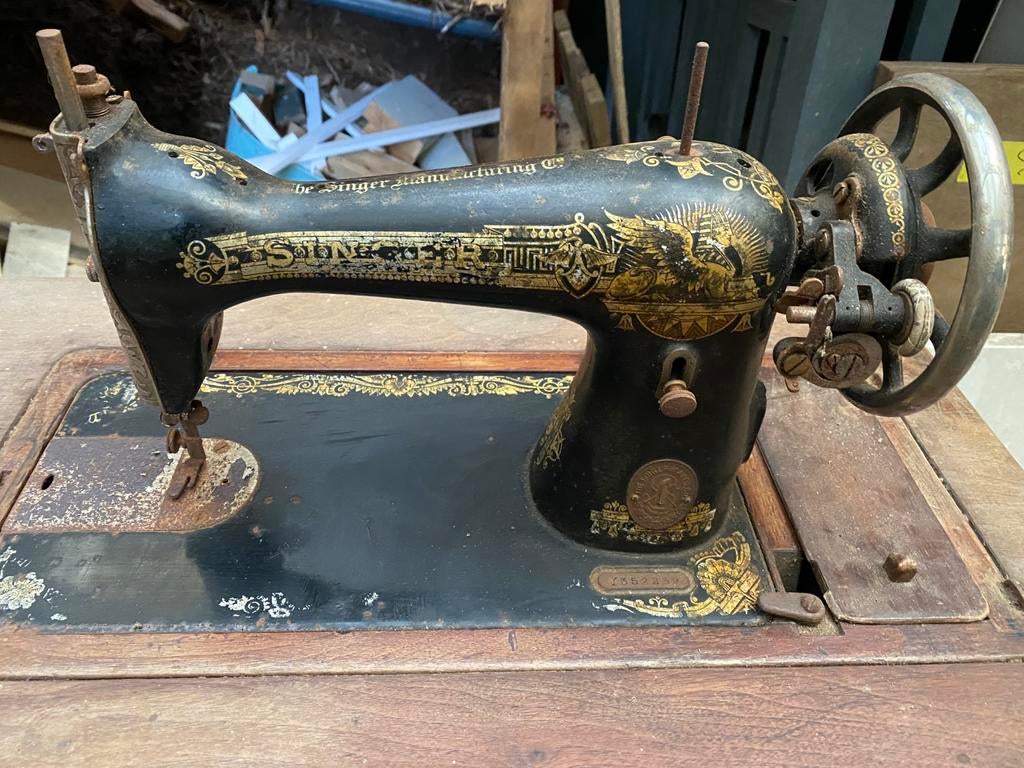 Singer naaimachine van 1920, Antiek en Kunst, Antiek | Naaimachines, Ophalen of Verzenden